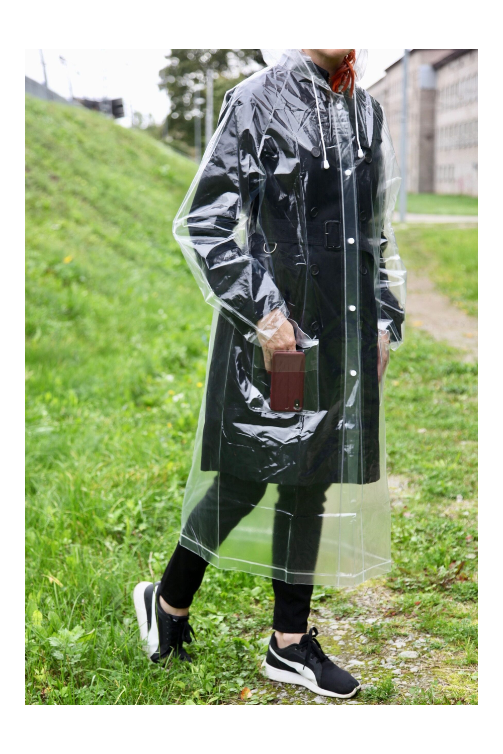 Läbipaistev korduvkasutatav vihmamantel